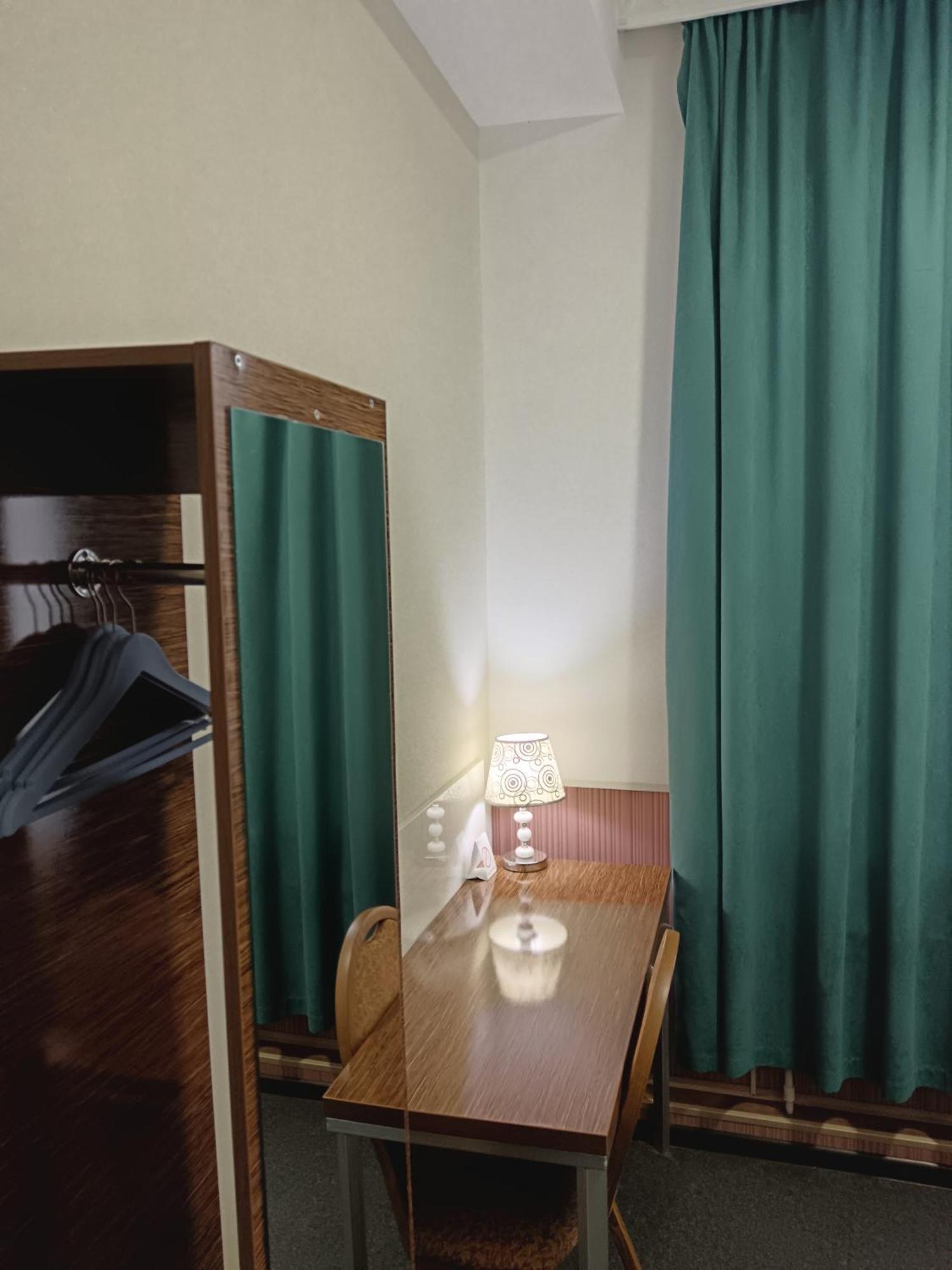 Sakura Inn Фергана Екстер'єр фото