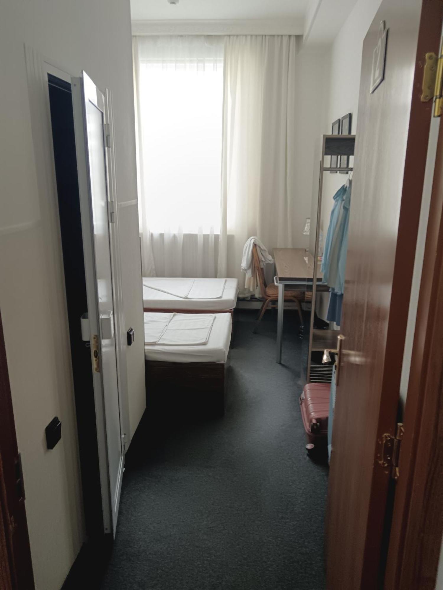 Sakura Inn Фергана Екстер'єр фото